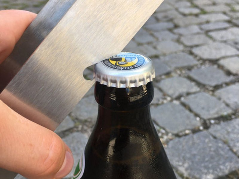 barbecue tongs