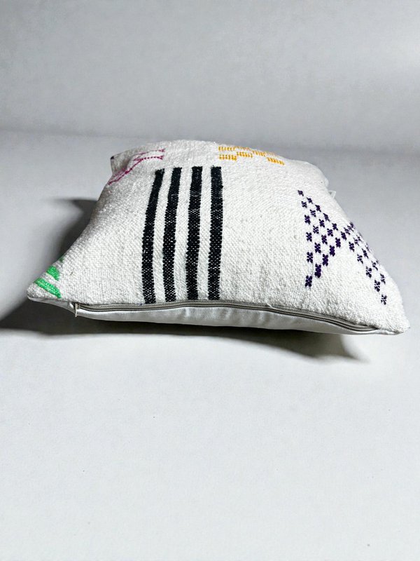 LEY! - Cushion - Colorful Line - 50 x 50 (SOLD LAGERSALE 02/25/26)