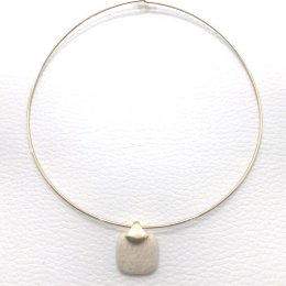 Rahmenloser quadratischer Edelstein-Halsband – Rosen-Howlith