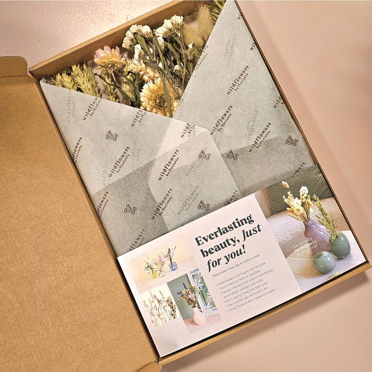 Giftbox - Dried Flowers in Letterbox - Natural