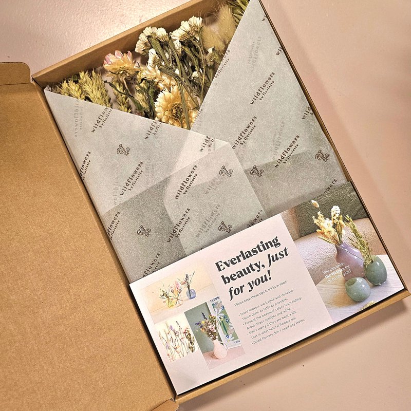 Giftbox - Dried Flowers in Letterbox - Natural