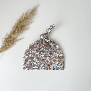 Knoopmuts vintage bloemen
