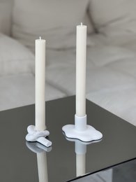 Candeliere a forma di nodo