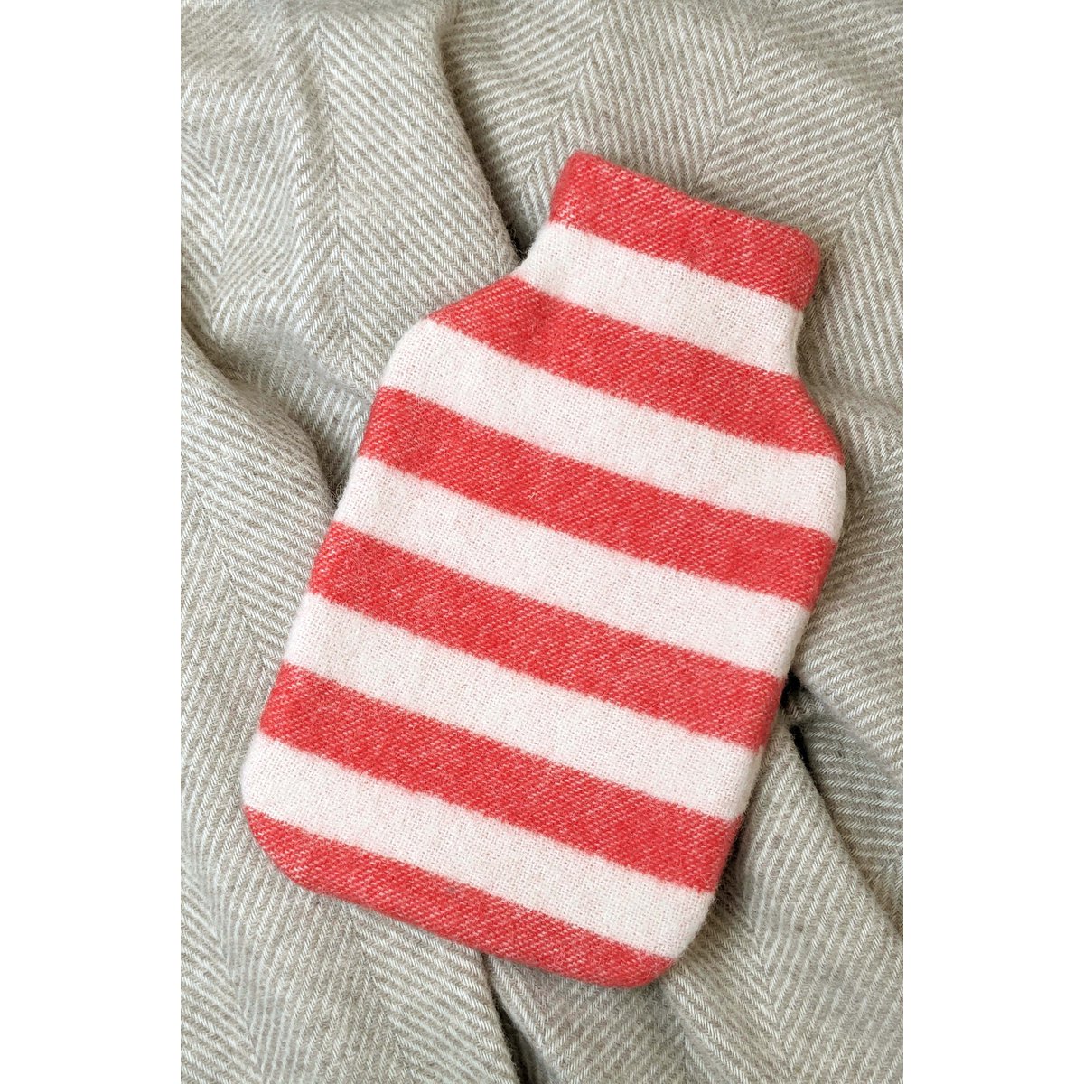 Wärmflaschenbezug STRIPES tomato / off white mit Wärmflasche (weiß)