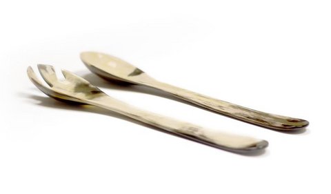 Big cutlery in marbled black horn