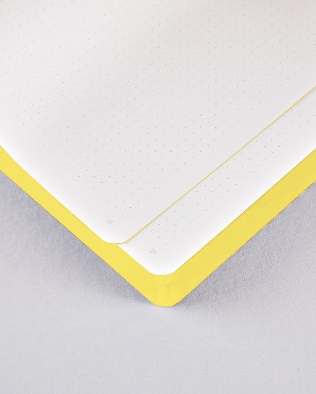 Sea el cambio - Gráfico L | cuaderno nuuna A5+ | Cuadrícula de puntos de 3,5 mm | Papel premium de 120 g | Cuero negro | producido de forma sostenible en Alemania
