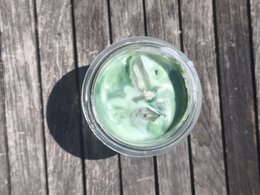 Pistachio and chocolate whipped cream candle