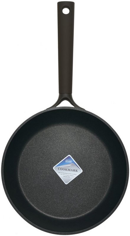 RESTO Padella Ø24 cm Ascella 94009 – Nera – Rivestimento Antiaderente Senza PFAS – Adatta per Induzione e Tutte le Fondi di Calore – Alluminio Riciclato