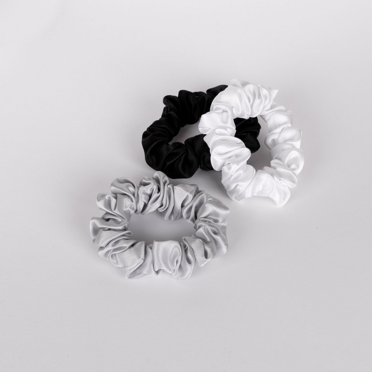SCRUNCHIES - WHITE, BLACK & SILVER