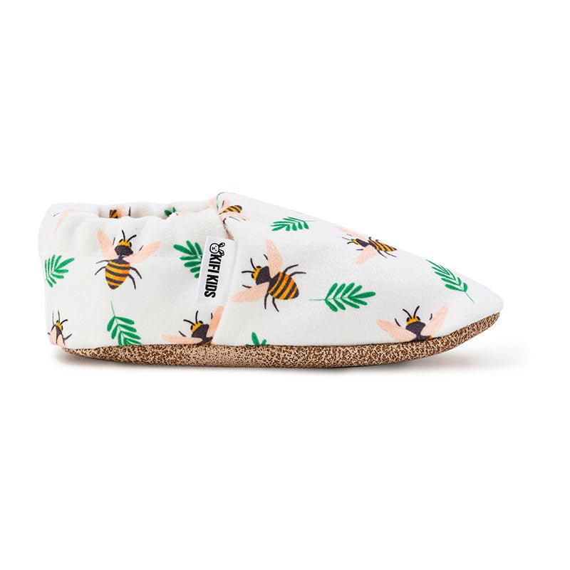 Baby Shoes - Flying Bees