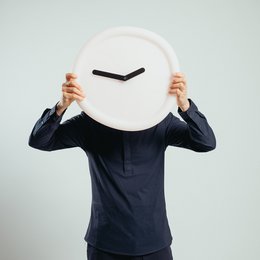 ROUND CLOCK