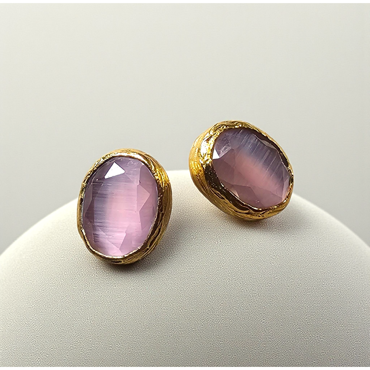 Glow Stud Lys Pink