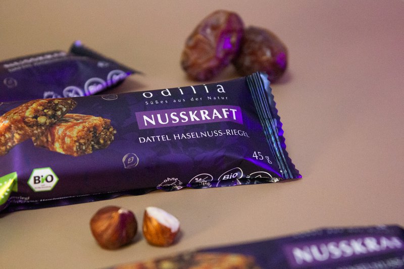 Nusskraft organic date hazelnut bars