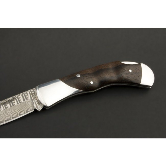 IZUMI ICHIAGO Red Hawk Folder, pocket knife made of Japanese VG-10 Damascus steel with a gift box