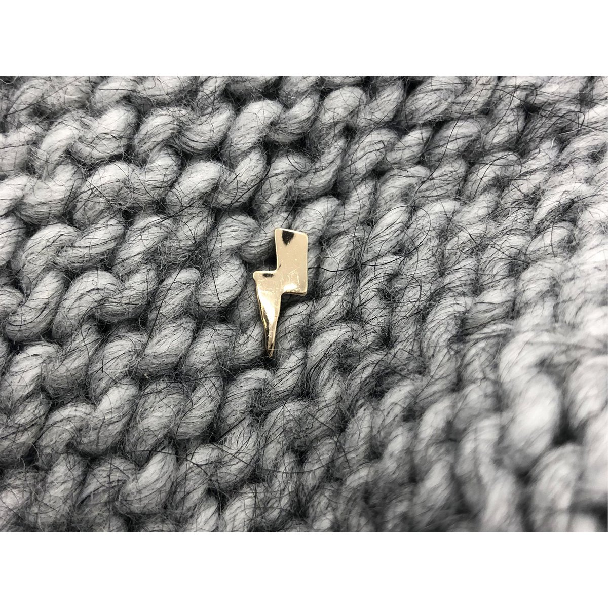 Pin / Electrifying