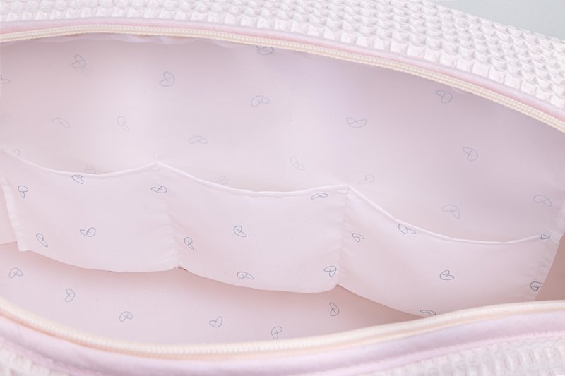 Crossbody barselstaske til barnevogn og hospital. Praktisk og elegant organisatortaske med stor kapacitet. Produkt fremstillet i Spanien.