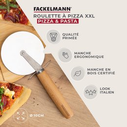 Giant pizza wheel wooden handle Fackelmann Pizza & Pasta