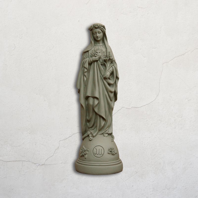 Statuette Mary with flowers