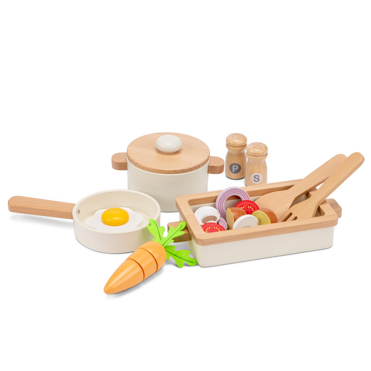 Houten pannenset met ovenschotel en groenten