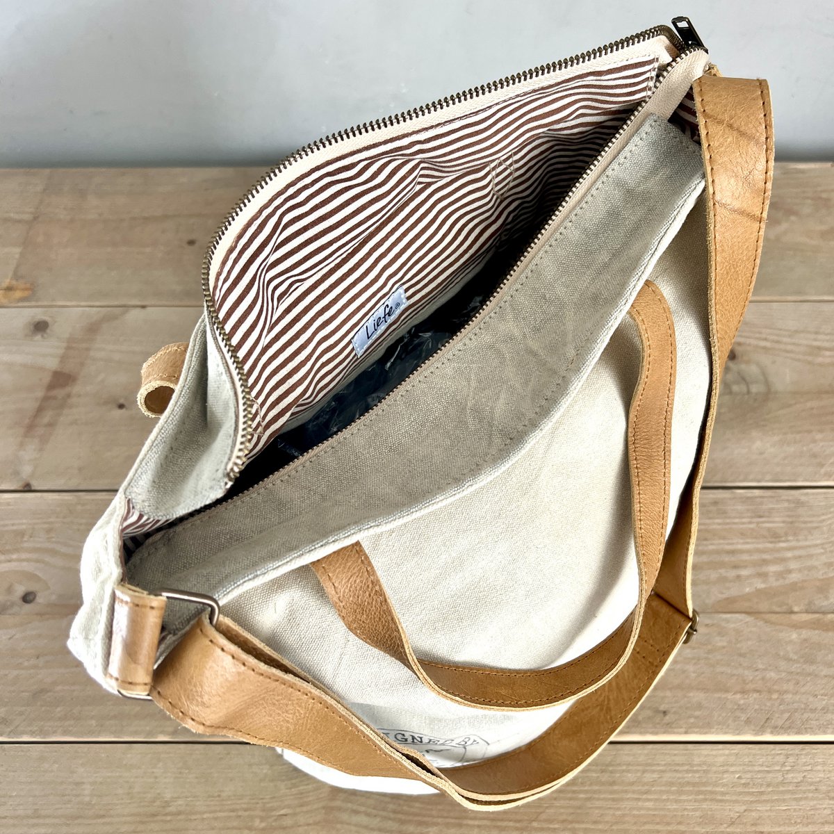 BucketBag LOVE  (vintage light canvas) NEW