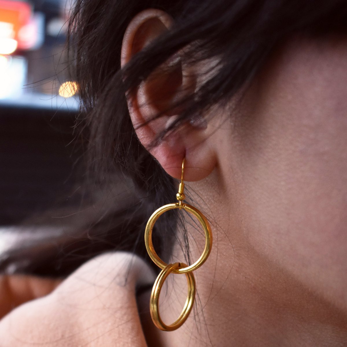 Aretes minimalistas de doble lazo, joyería geométrica contemporánea | por lovebynlanla