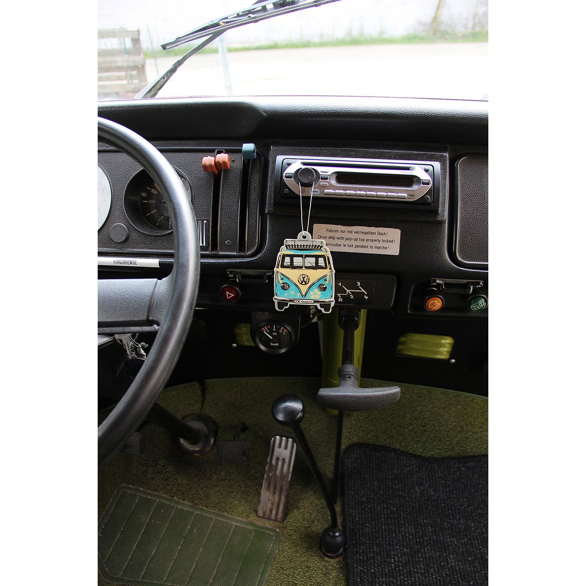 Volkswagen VW T1 Bus Air Freshener - Front/Turquoise/Pina Colada