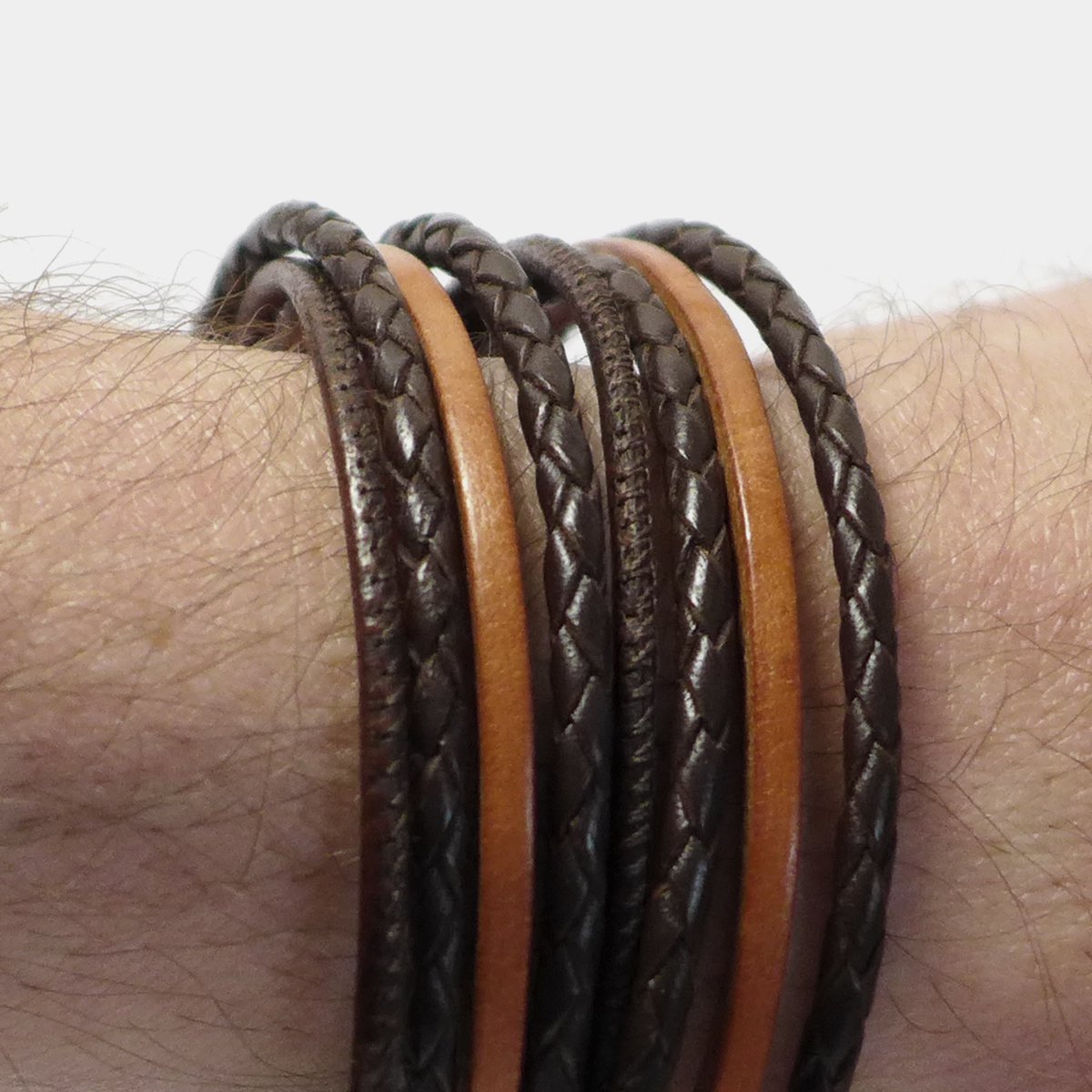 Leather Star LC27 – men's bracelet made of black nappa leather and natural-colored cowhide