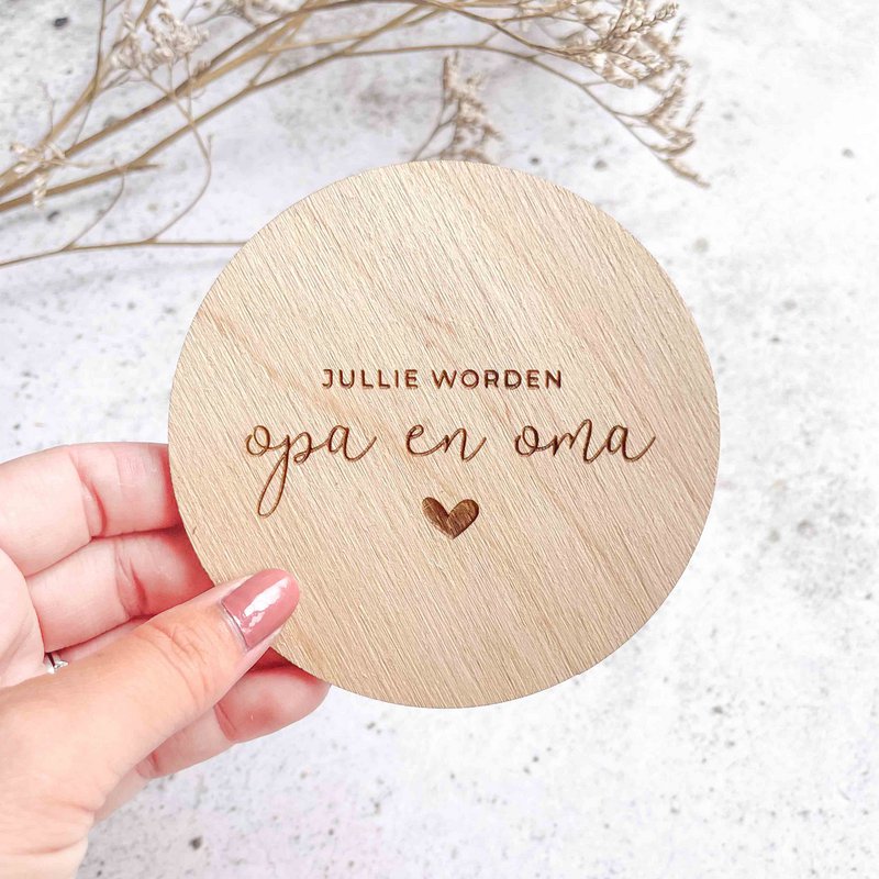 Jullie worden opa en oma - houten cirkel