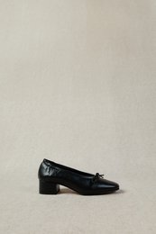 MOREN BLACK – Soft Leather Unstructured Low-Heel Pumps
