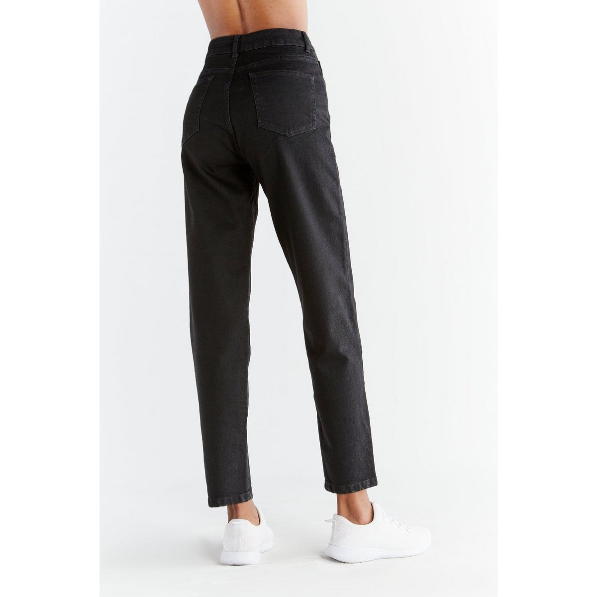WN1010-104 | Damen Mom Fit – węglowa czerń
