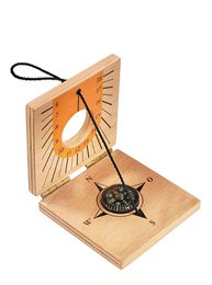 Sonnenuhr mit Kompass
