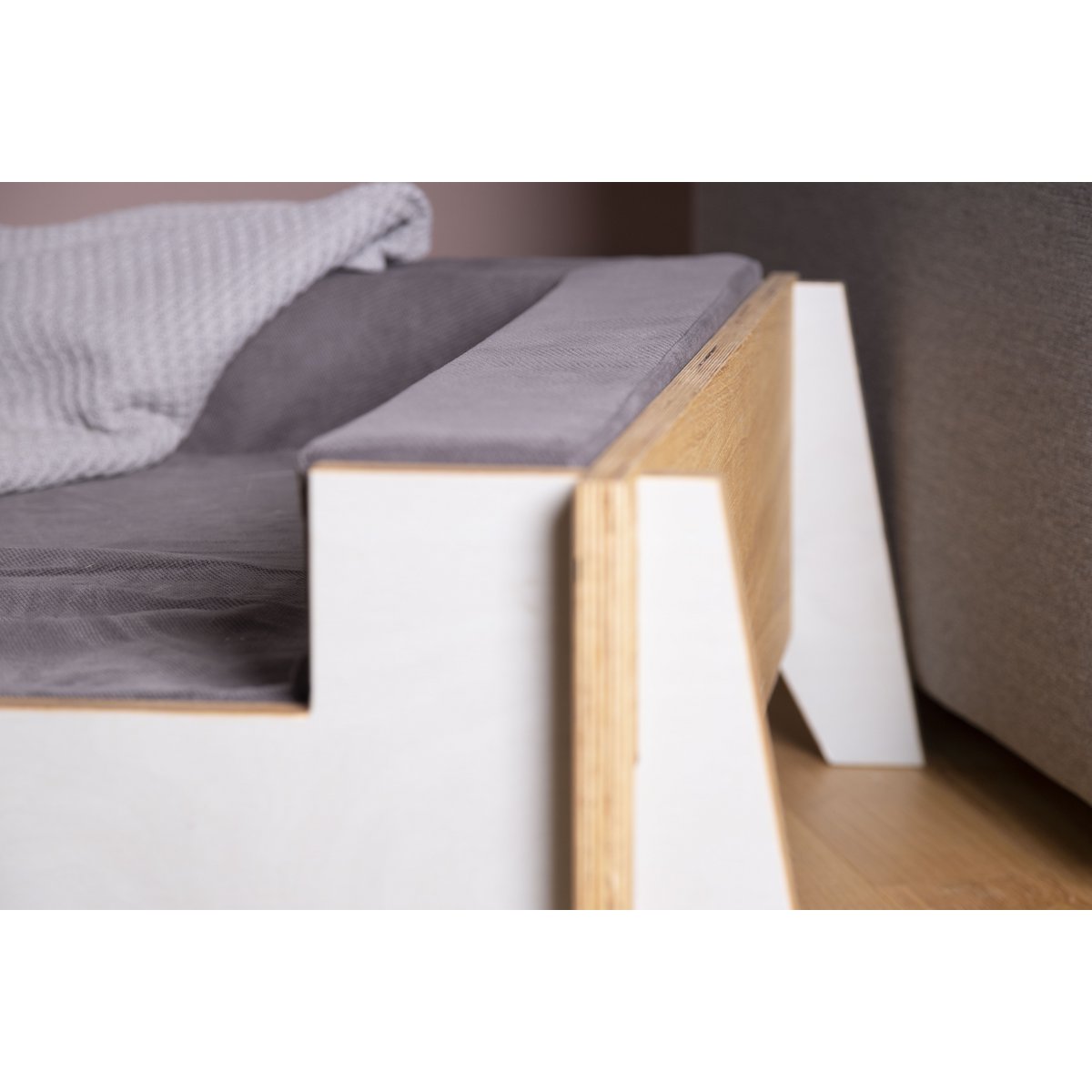 Bed Easy, Dog & Cat Bed (ORDER MATTRESS SEPARATELY)
