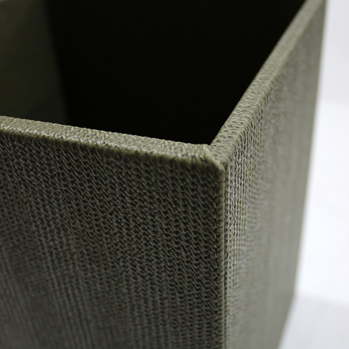 Cestino gettacarte modello quadrato beige verde pattumiera ecopelle