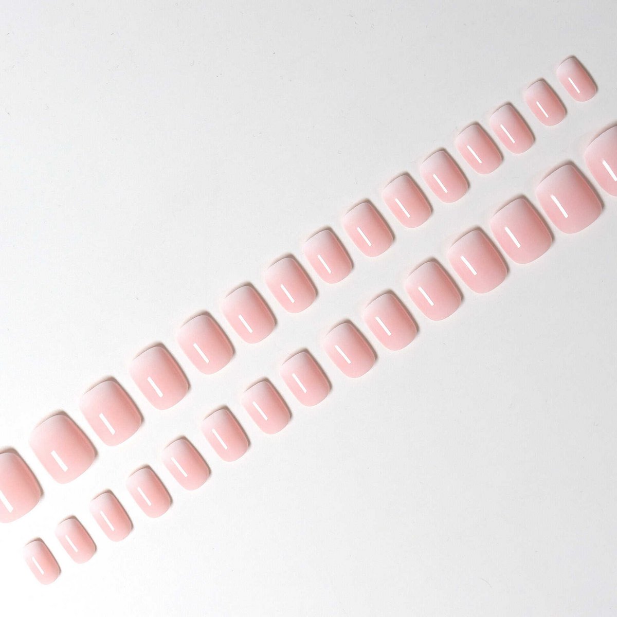 Gel X Soft Gel Press On corto Baby Boom rosa morbido (S52)