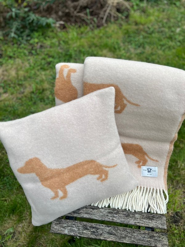 Dachshund / Teckel -pude + inde i puden