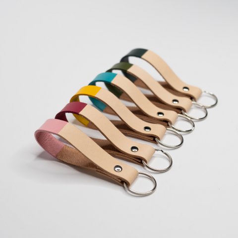 Handgeschilderde leren sleutelhanger, kleine unisex sleutelhanger, kleurrijke sleutelhanger