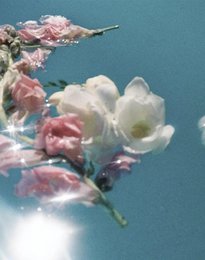 Gloeiend van binnenuit - Micellair reinigingswater
