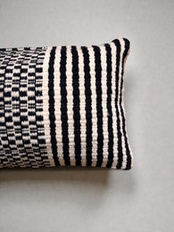 Heritage Line kussen - zwart - 40 x 60 cm