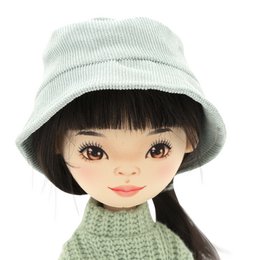 Zacht speelgoed, lieve zussen - Lilu in een groene trui + bonusaccessoires set (35 cm)
