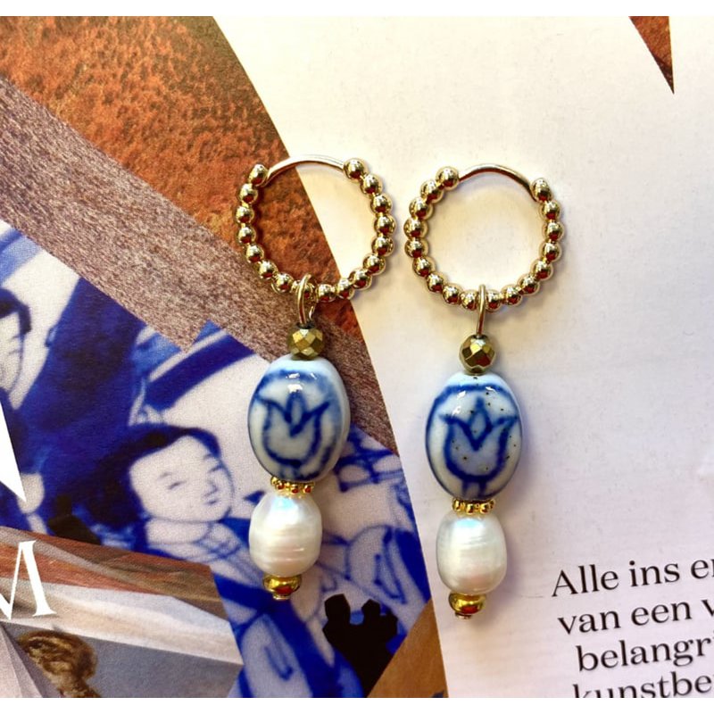 Earrings blue tulip and freshwater pearl