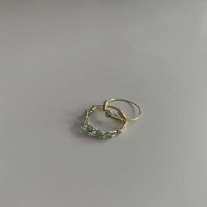 GROENE AVONTUURSTEEN. ring
