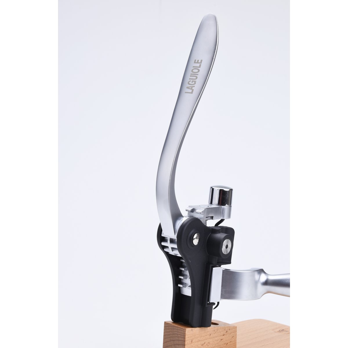 LAGUIOLE CORKSCREW WITH CORKSCREW ON ZELCOVA WOODEN BASE