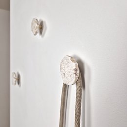 Wandhaken aus Stein