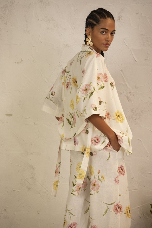 Korte kimono-dansende valmuer
