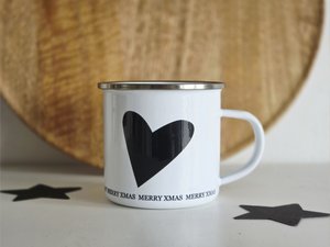 Enamel cups with heart and saying "merry xmas"