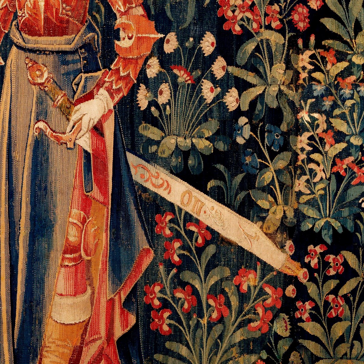 Tapisserie murale médiévale Amazon Queen Millefleurs — Navy Floral Warrior | MEV012