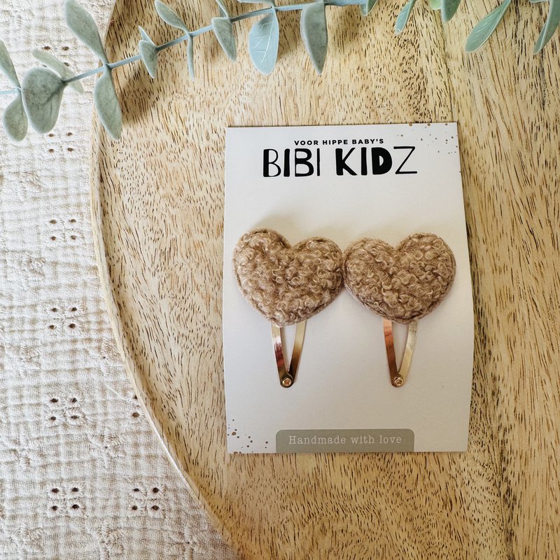 Set of Hearts Taupe Brown