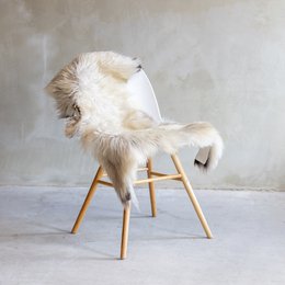 Value-Grade Sheepskin Rug | High-Volume | 4 Styles