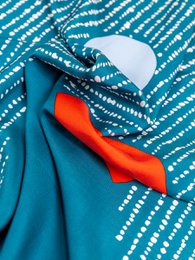 Foulard quadrato in seta 90x90 cucito a mano