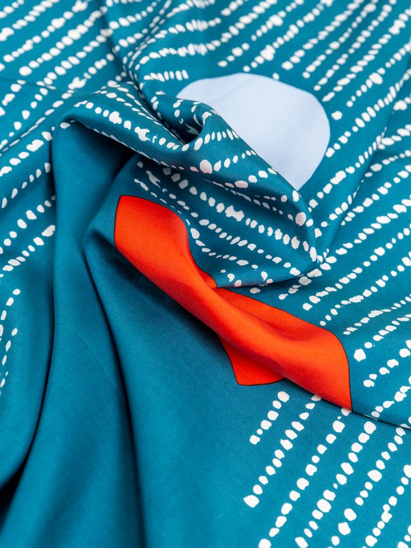 Foulard quadrato in seta 90x90 cucito a mano